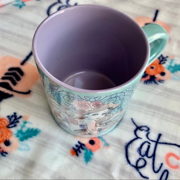 LAST 1! 🧜🏻‍♀️ Disney’s Ariel Mug 🧜🏻‍♀️ - Picture 5 of 10